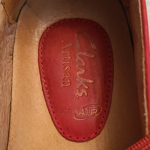 Clarks Artisan UK Unloop Shoes - Picture 3 of 10